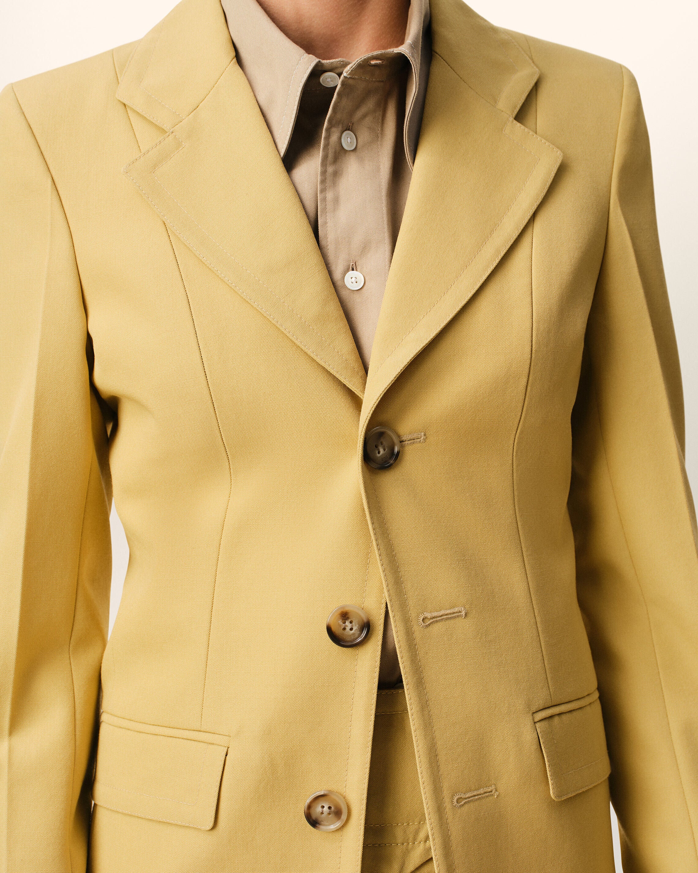 Veste Cintrée Simple Boutonnage Jaune en Laine Vierge - Image 4